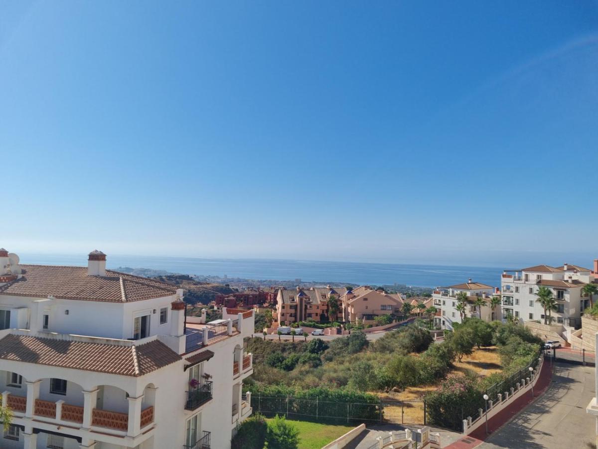 Elegant Apartment With Fantastic Views At The Top Of Calahonda Sitio de Calahonda Exteriér fotografie